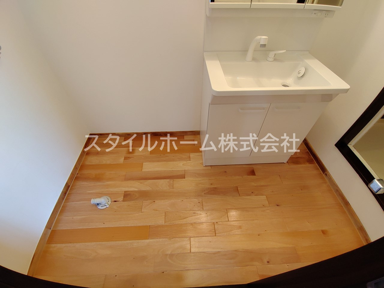 ユトリロ一色町　Bの玄関|同建物内別部屋の写真です。
