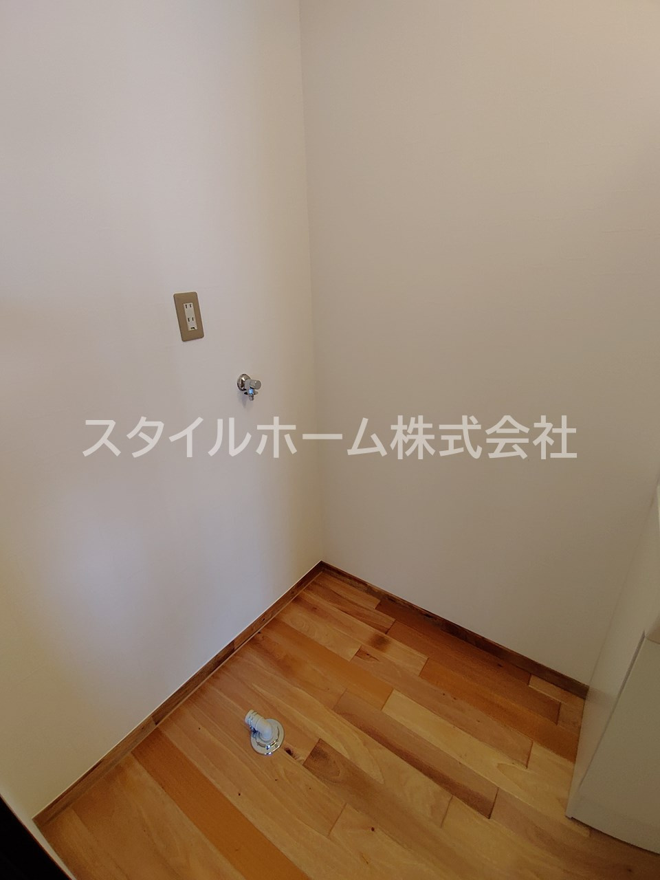 ユトリロ一色町　Bの設備|同建物内別部屋の写真です。