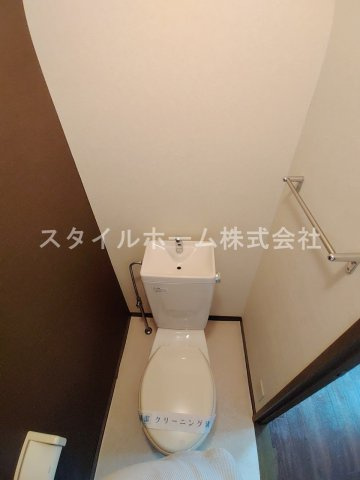 ア・ラ・モード18のトイレ|別部屋写真です。