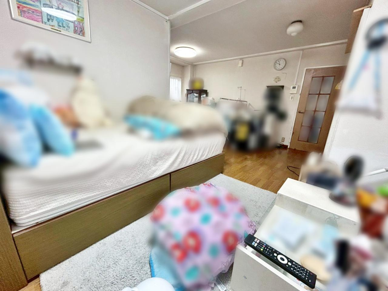 中古戸建　上矢田町岩田の居間・リビング