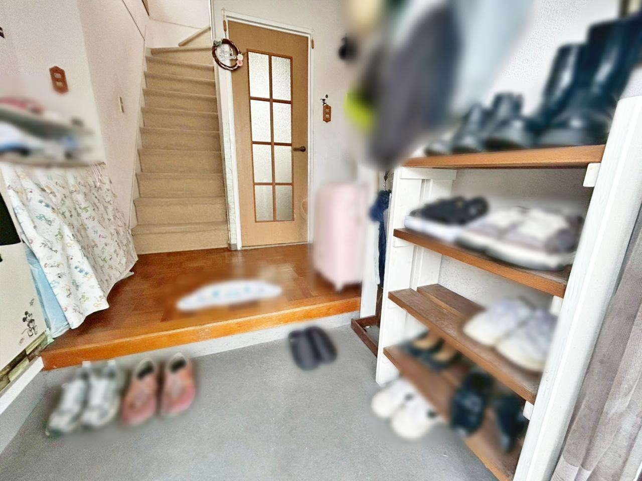 中古戸建　上矢田町岩田の玄関