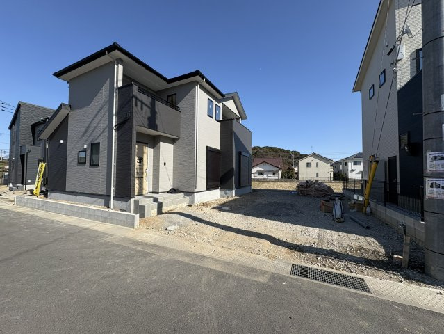京都郡苅田町大字苅田3期　新築一戸建ての外観|駐車場は最大4台駐車可能♪建物の中見れます！！
【苅田町　新築戸建て】