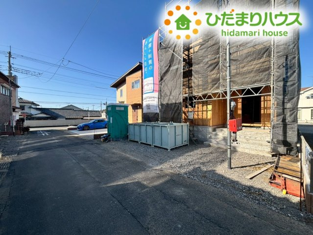 鴻巣市箕田第9　新築戸建　クレイドル02の前面道路含む現地写真