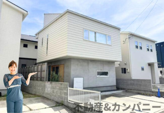 北土居の中古戸建　松山市北土居の外観|■子育て環境良好「北土居公園」をはじめ、物件周辺には多くの公園があり、平日も週末もお子様連れのご家族で賑わいを見せております。商業施設も近隣にありながら、閑静な緑豊かで低層の綺麗な街並みが広がります。