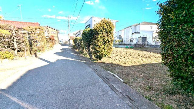 【前面道路含む現地写真】の画像