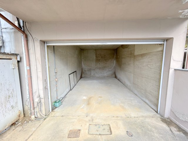 ハウス壱分町の駐車場