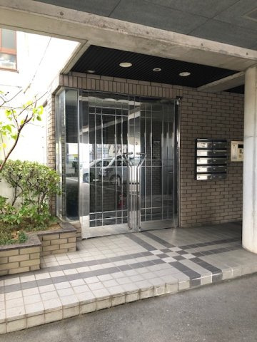 バ－クレイコ－ポの外観