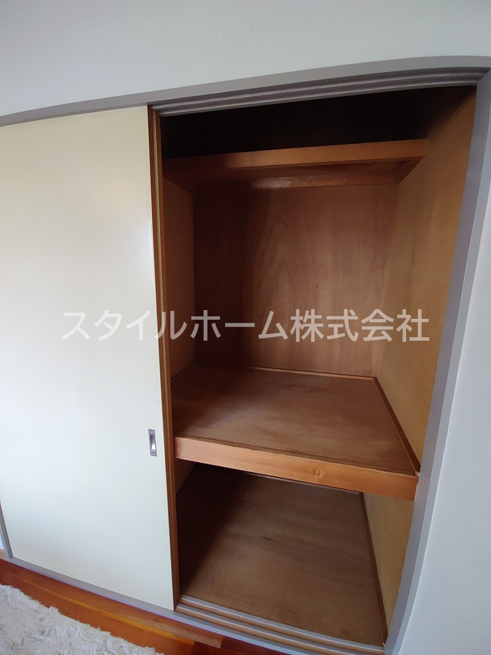 ユトリロ草間の収納|別部屋写真です。
