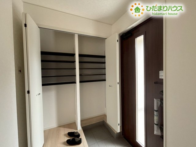 鴻巣市箕田第9　新築戸建　クレイドル01の収納