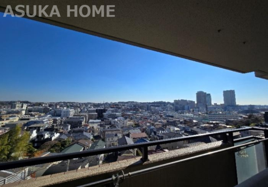 上大岡ガーデニア弐番館の展望|東側には遮る建物がなく、開放感があり陽当たり、眺望良好です♪