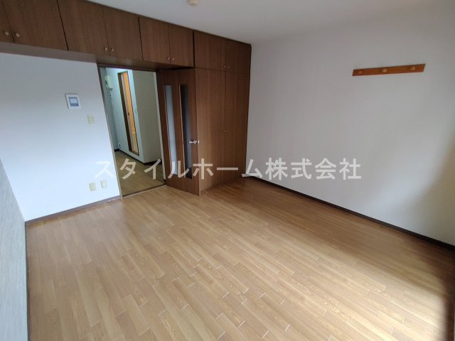 ドゥ　プレジールの洋室