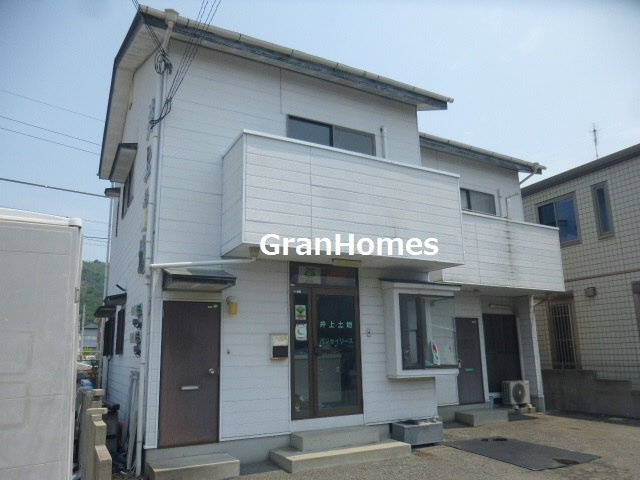 井上ハイツの外観