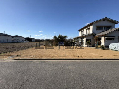 【外観】 | 中畝10丁目♪東側道路♪建築条件なし♪お好きなとこで建築可♪ | 東側が前面道路となります。南側は畑のため、日当たり良好です。