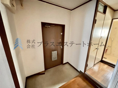 【玄関】 | 須磨一ノ谷グリーンハイツH棟 | シューズボックスを置いても充分の広さの玄関です♪