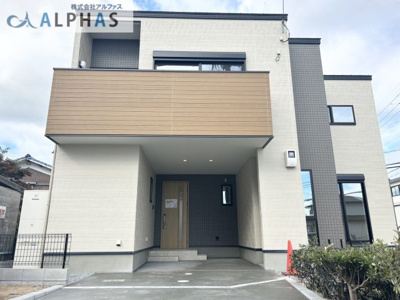 【外観】 | 明石市大久保町西島　新築戸建 | ◆隣接地との間隔が広い限定1区画♪
◆ビルトインガレージ1駐車可能♪
