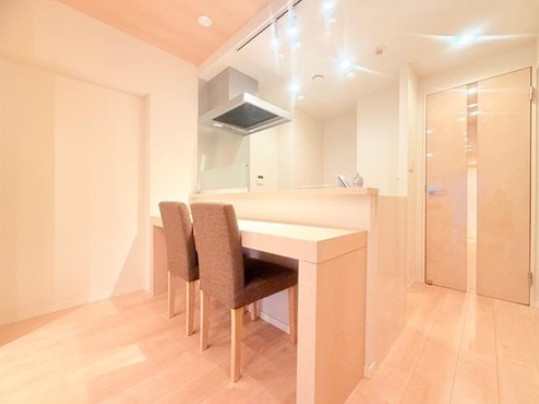 【居間・リビング】