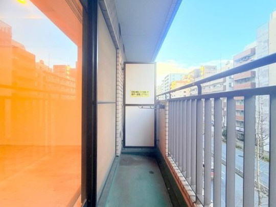 【バルコニー】