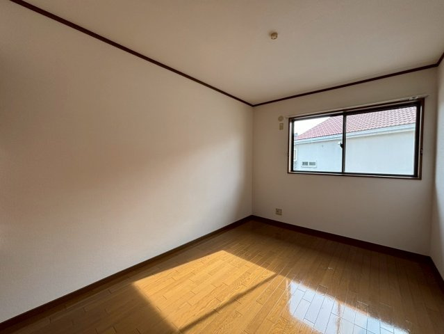 御立パレスの洋室