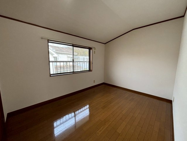 御立パレスの洋室