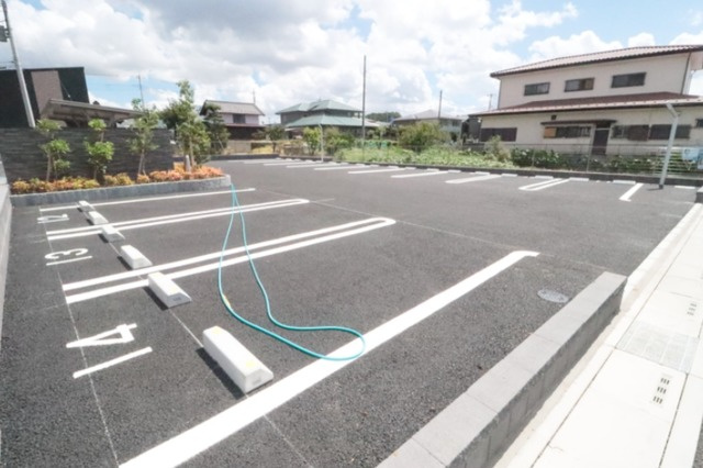 メイプルシャトーの駐車場|駐車場！