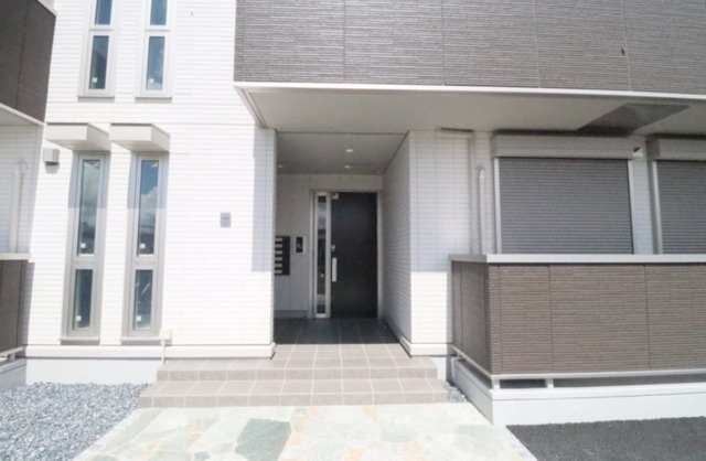 メイプルシャトーのエントランス|エントランス！