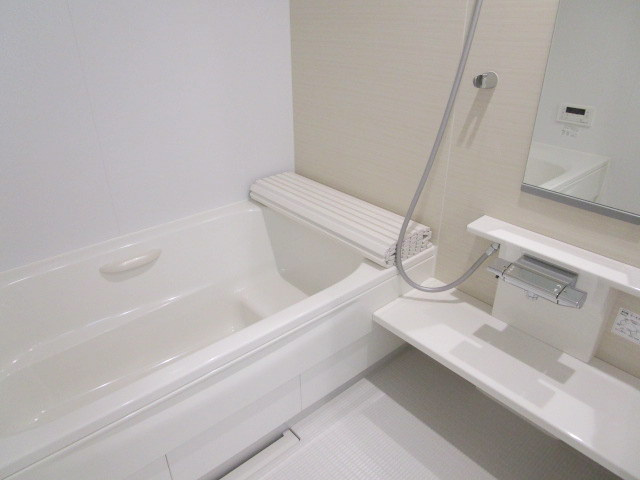 ＡｎｇｅＢ　アンジュビーの浴室|★追焚・暖房乾燥機付きバス★