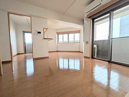 ライオンズマンション舟入本町の居間・リビング