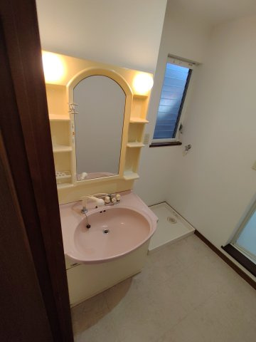 共豊ハイツ３の洗面所