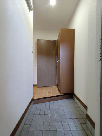 共豊ハイツ３の玄関