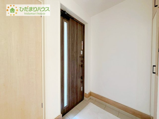 【玄関】 | 取手市青柳第3期　新築戸建　7号棟 | 丁度良い靴箱のサイズ♪これだけあれば家族全員の靴がしまえてスッキリ(^O^)