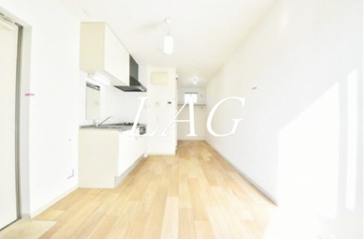 【居間・リビング】 | ブライトハウス町屋 | 洋室のお部屋です。