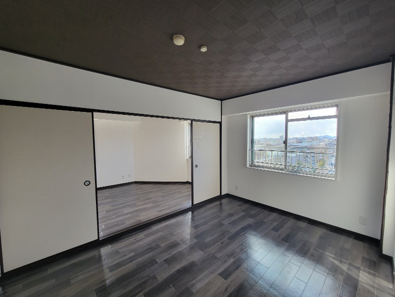 芦屋イシカワビルの居間・リビング