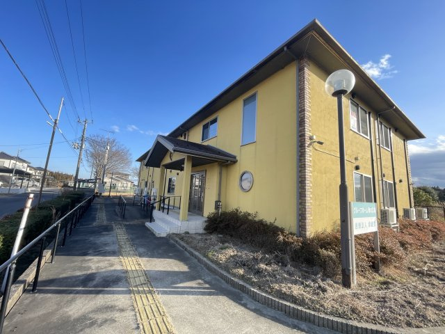 想定年間賃料858万　想定利回り13.2％　S造の外観