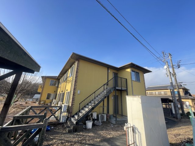 想定年間賃料858万　想定利回り13.2％　S造の外観