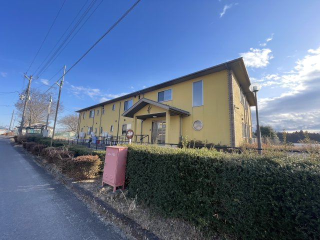 想定年間賃料858万　想定利回り13.2％　S造の外観