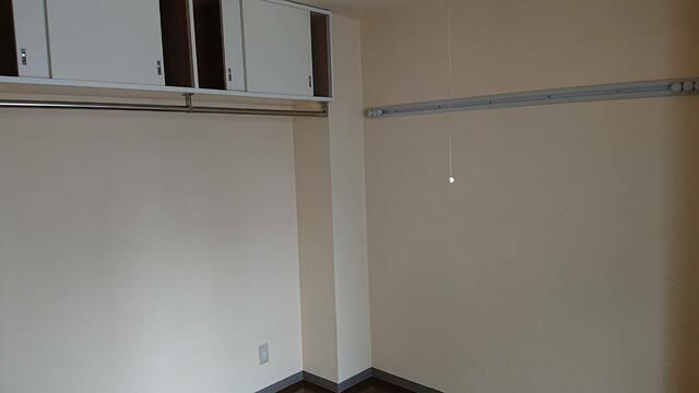 パインドール浅草の居間・リビング