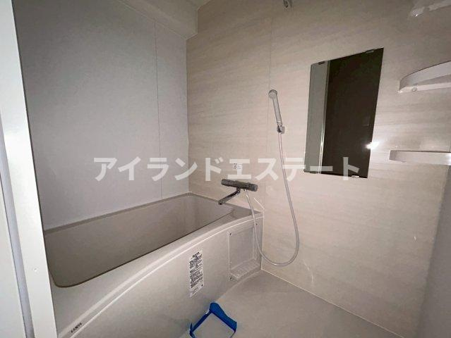 グレイスコートK　駅近　オートロック　女性限定　の浴室|リフォーム中につき画像は他室反転タイプです。