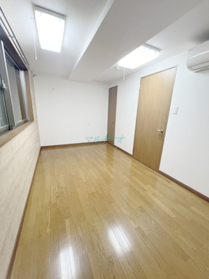 【内装】 | ペリグリンアパートメント | 洋室