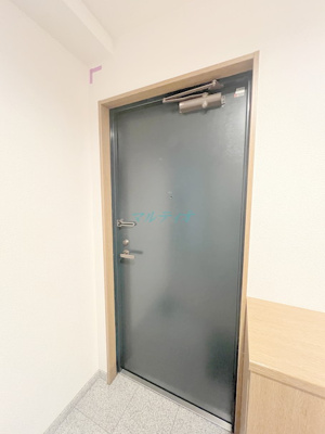 【玄関】 | ペリグリンアパートメント