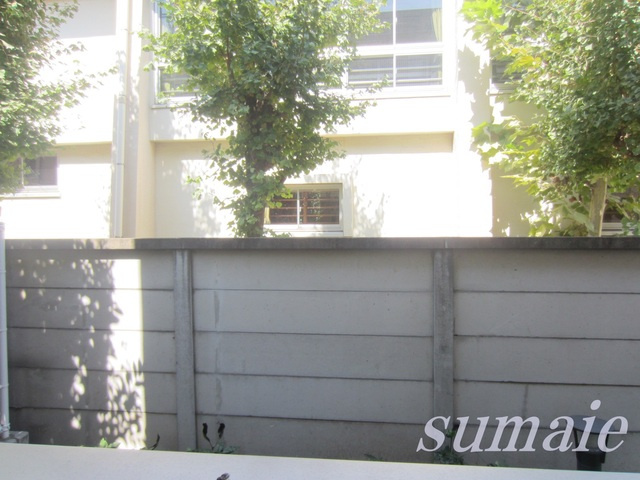 メゾン・ド・ジャンヌ・カルマンの展望|バルコニーからの景色です