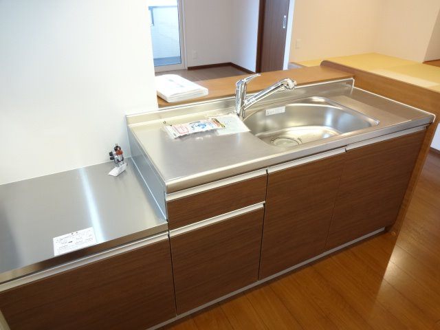 京Ⅱのキッチン|※別号室参考写真です ※現況優先