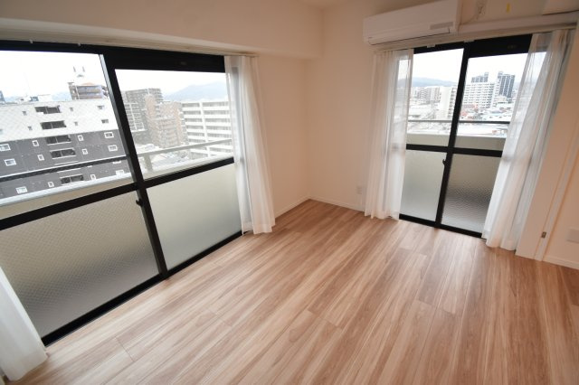 エスポワール吉塚の洋室