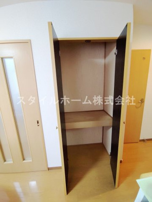 【収納】 | エスポワール・Ⅱ | 小物を収納するのに便利です