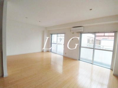 【居間・リビング】 | 相模大野マンション | 洋室のお部屋です。