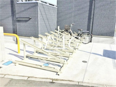 【その他共用部分】 | リブリ・LIBERTAS | 駐輪場です。