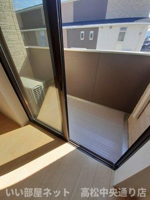 【バルコニー】 | フレスクーラＣ