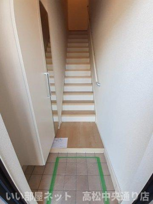 【玄関】 | フレスクーラＣ