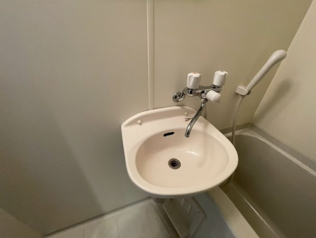 ヴィラセゾン甲南の洗面所