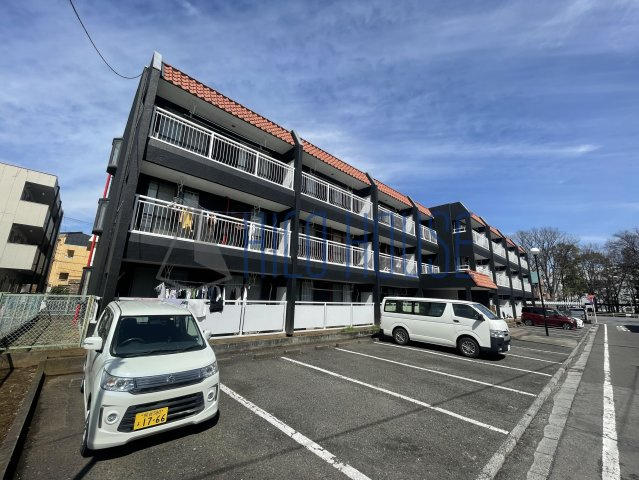 石川マンションの外観