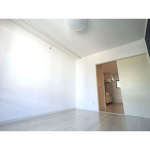 石川マンションの居間・リビング